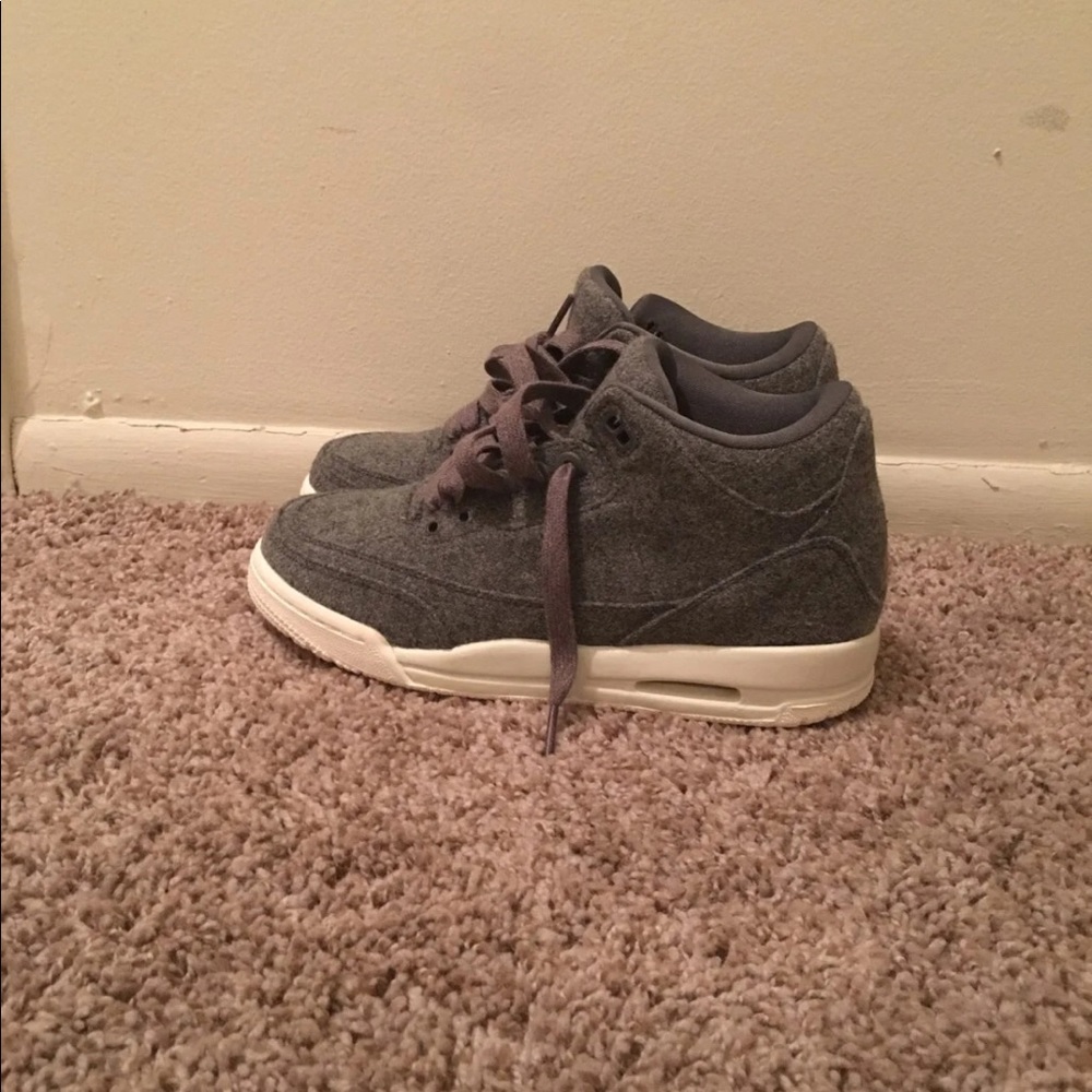 Jordan Retro 3 - Picture 2 of 2